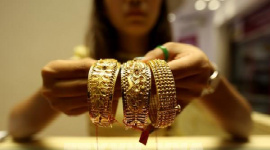 Giá vàng châu Á tiếp tục tăng trong phiên ngày 19/2
