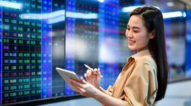 Chuyên gia: Dòng tiền chực chờ đổ vào chứng khoán, xác suất thua lỗ sau Tết rất thấp