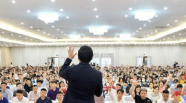 Doanh nghiệp bán khoá học làm giàu báo lãi quý 4 "bốc hơi" hơn 90%, đầu tư chứng khoán tạm lỗ