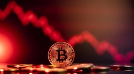 Nóng: Bitcoin ‘thủng’ mốc 65.000 USD, ‘vàng kỹ thuật’ trở thành tài sản rủi ro bậc nhất