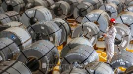 Giá nhôm giao dịch gần mức cao nhất trong 4 năm