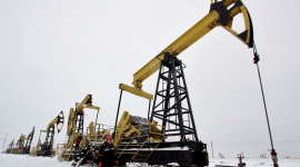 Giá dầu thế giới giảm hơn 2 USD nhờ thỏa thuận xuất khẩu mới tại Iraq