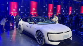 Giá xăng tăng thúc đẩy xu hướng chuyển sang xe điện