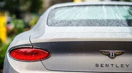 Lợi nhuận bốc hơi 42%, chỉ bán được hơn 10.000 xe, Bentley phải sa thải 6% lao động và tái cấu trúc lộ trình điện hóa
