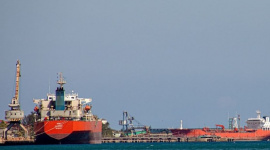 Đang trên đường tới Cuba, một tàu chở 200.000 thùng dầu Nga bất ngờ đổi hướng tới nước láng giềng của Havana