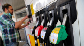 Giá dầu giảm mạnh, chứng khoán toàn cầu phục hồi sau tin Mỹ-Iran