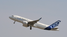 China Eastern Airlines ký hợp đồng mua 101 máy bay Airbus A320neo