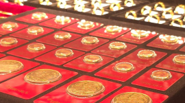 Giá vàng giảm 1,5 triệu/lượng, USD hạ n