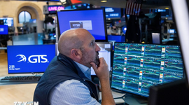 Nasdaq và Dow Jones giảm hơn 10% sau diễn biến mới ở Trung Đông