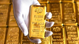 Quỹ vàng lớn nhất thế giới “xả” hàng tấn vàng khi giá lao dốc