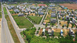 Thị trường nhà đất ngoại thành giảm giá cục bộ do cắt lỗ