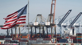 Xung đột và thuế quan gây sức ép lên cụm cảng lớn nhất nước Mỹ