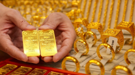 Giá vàng “quay xe”, giảm sâu tới 2,5 triệu đồng/lượng