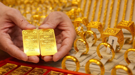 Giá vàng “quay xe”, giảm sâu tới 2,5 triệu đồng/lượng