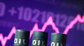 Eo biển Hormuz vẫn "cửa đóng then cài": Giá dầu nhảy vọt 2%, vàng quay đầu giảm sau chuỗi 4 tuần