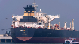 2 tàu chở hơn 100.000 tấn hàng đầu tiên được đi qua eo biển Hormuz ngay sau lệnh ngừng bắn, báo tin cực vui cho cả thế giới