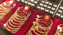 Giá vàng giảm sâu, “bốc hơi” 6,5 triệu đồng/lượng