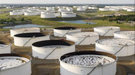 Xung đột tại Iran khiến kho dự trữ dầu mỏ giảm với tốc độ kỷ lục