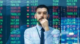 Khối ngoại bán ròng 14 phiên liên tiếp tổng giá trị hơn 13.000 tỷ, chuyện gì đang xảy ra?