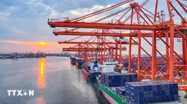 Trung Quốc: Giá xuất khẩu tăng mạnh nhất 3 năm do cú sốc dầu mỏ