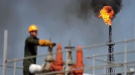 Giá dầu giảm khi Mỹ cam kết hỗ trợ tàu ở eo biển Hormuz