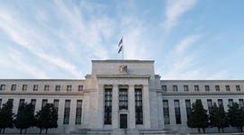 Fed giữ nguyên lãi suất đối mặt lạm phát và chi phí sinh hoạt