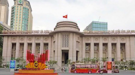 Các ngân hàng vay nhau qua đêm tới 11%/năm, Ngân hàng Nhà nước bơm mạnh VND