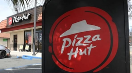Yum Brands bán Pizza Hut giá 2,7 tỷ USD sau 68 năm phát triển