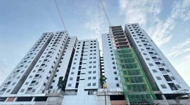 Bất động sản TP.HCM chính thức qua đáy: Giao dịch vượt 92.000 tỷ đồng, xuất hiện căn hộ 500 triệu đồng/m²