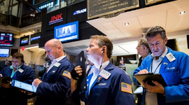 Chỉ số Nasdaq Composite trên đà giảm mạnh nhất kể từ tháng 3/2025