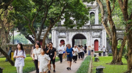 Tin cực vui: Ngay tháng sau, Hà Nội sẽ chi gần 2.000 tỷ đồng thực hiện một chính sách vượt trội, gần 9 triệu người dân Thủ đô trực tiếp hưởng lợi