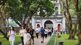 Tin cực vui: Ngay tháng sau, Hà Nội sẽ chi gần 2.000 tỷ đồng thực hiện một chính sách vượt trội, gần 9 triệu người dân Thủ đô trực tiếp hưởng lợi