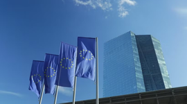 ECB dự báo tăng lãi suất hai lần trong năm nay để ứng phó xung đột Trung Đông