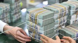 Lãi suất qua đêm liên ngân hàng bất ngờ vọt lên 13%/năm