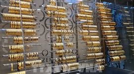 Giá vàng châu Á giảm nhẹ, duy trì ngưỡng hỗ trợ 4.000 USD/ounce