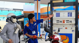 Đề xuất cho doanh nghiệp tự quyết giá xăng dầu
