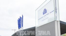 ECB để ngỏ khả năng tăng lãi suất trong tháng 9 do rủi ro giá năng lượng