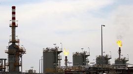 Sản lượng dầu thô của OPEC tăng mạnh trong tháng 6