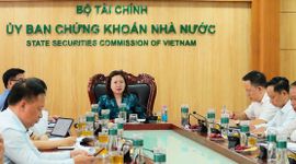 Chủ tịch UBCKNN: Thị trường chứng khoán Việt Nam tăng trưởng ổn định