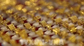 Trung Quốc gom vàng 20 tháng liên tiếp