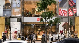 Lần đầu tiên trong lịch sử, công ty mẹ Uniqlo sắp vượt H&M
