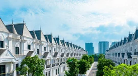 Nghịch lý trên thị trường bất động sản Hà Nội