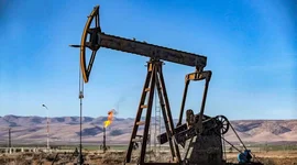 Giá dầu Brent vượt mốc 90 USD mỗi thùng khi đàm phán Mỹ-Iran bế tắc