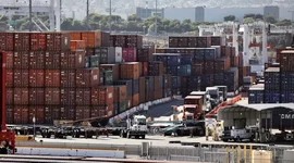 Mỹ sẽ áp thuế 50% đối với một số hàng hóa Canada