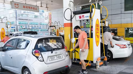 Giá dầu giảm 1% trước khi Mỹ công bố các biện pháp trừng phạt mới với Iran