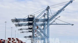 Tổng thống Mỹ tuyên bố sẽ tăng thuế đối với ô tô từ Canada lên 50%