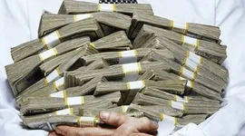 Doanh nghiệp trăm năm tuổi trên sàn chứng khoán "chơi lớn" trả gần 700 tỷ tiền cổ tức