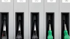 Chi phí năng lượng toàn cầu tăng 330 tỷ USD do cuộc khủng hoảng Trung Đông