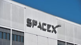 Doanh thu hậu IPO tăng vọt, cổ phiếu SpaceX vẫn rớt giá do "đốt tiền" cho AI