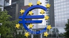 Sức ép lạm phát thúc đẩy ECB thắt chặt chính sách tiền tệ